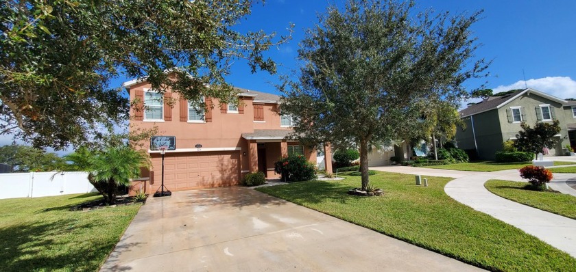 It's a family affair when it comes to this over sized corner lot - Beach Home for sale in Vero Beach, Florida on Beachhouse.com