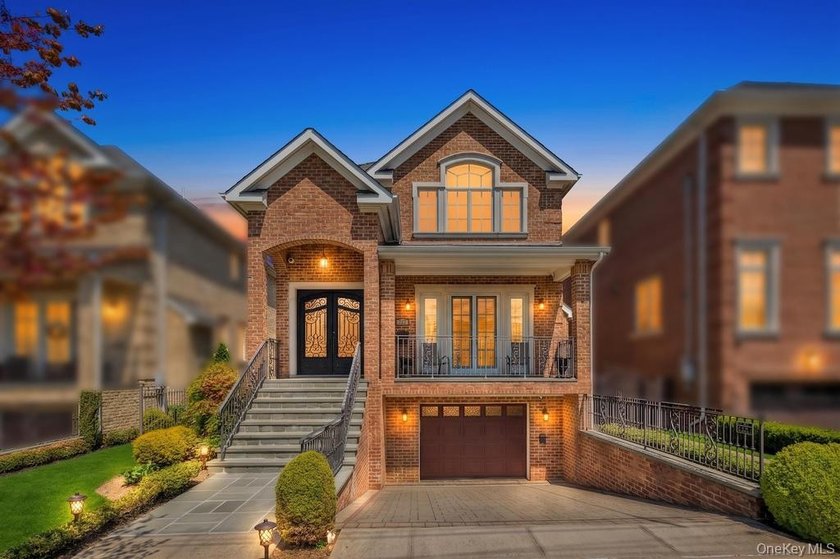Impeccably Maintained 2019 New Construction In The Heart Of - Beach Home for sale in Whitestone, New York on Beachhouse.com