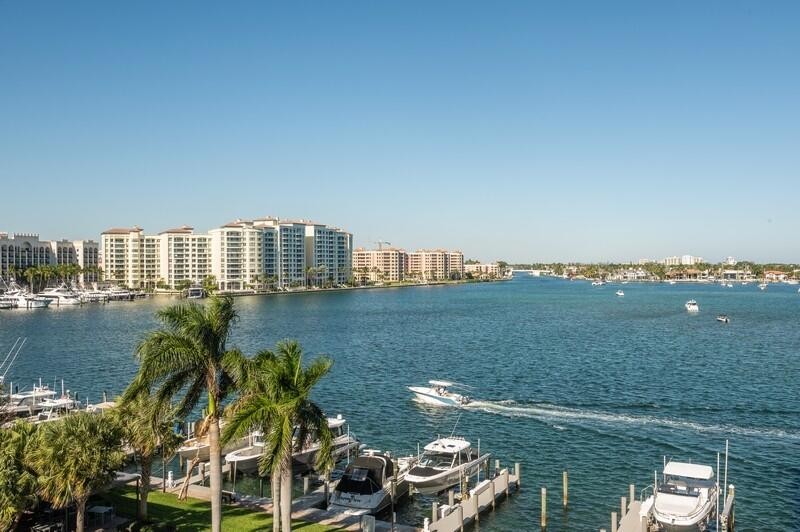 AMAZING PRICE AND AMAZING VIEWS OF THE BOCA LAKE. ENDLESS WATER - Beach Condo for sale in Boca Raton, Florida on Beachhouse.com