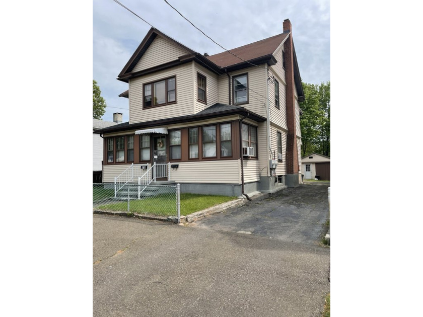 Come take a look at this great condition two family home only a - Beach Home for sale in West Haven, Connecticut on Beachhouse.com