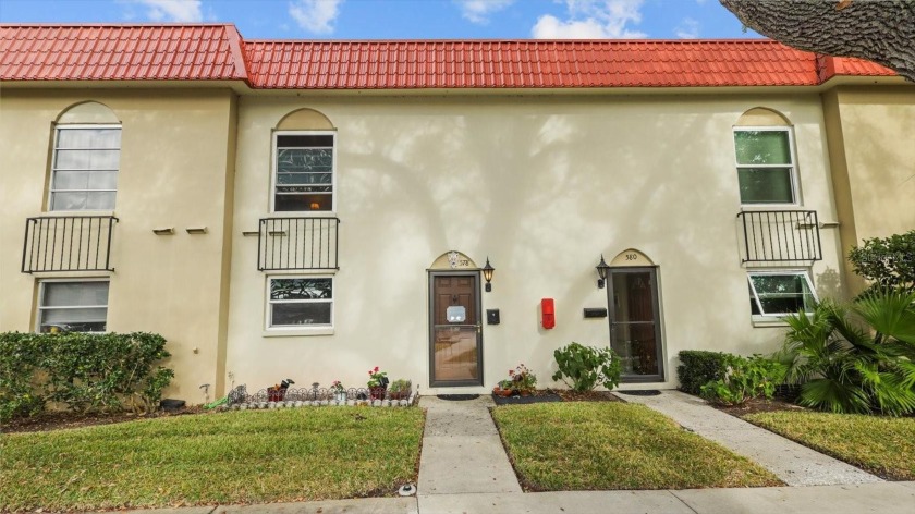 Looking for a maintenance free lifestyle near the Bay? If so - Beach Townhome/Townhouse for sale in Dunedin, Florida on Beachhouse.com