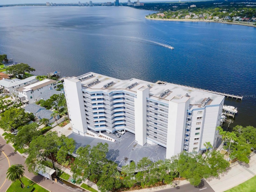 Elevate your lifestyle with this exquisite 2 bedroom, 2 bathroom - Beach Condo for sale in Tampa, Florida on Beachhouse.com