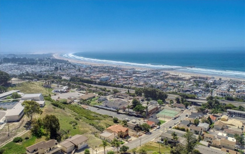 Excellent location for this ocean view residential lot in Pismo - Beach Lot for sale in Pismo Beach, California on Beachhouse.com