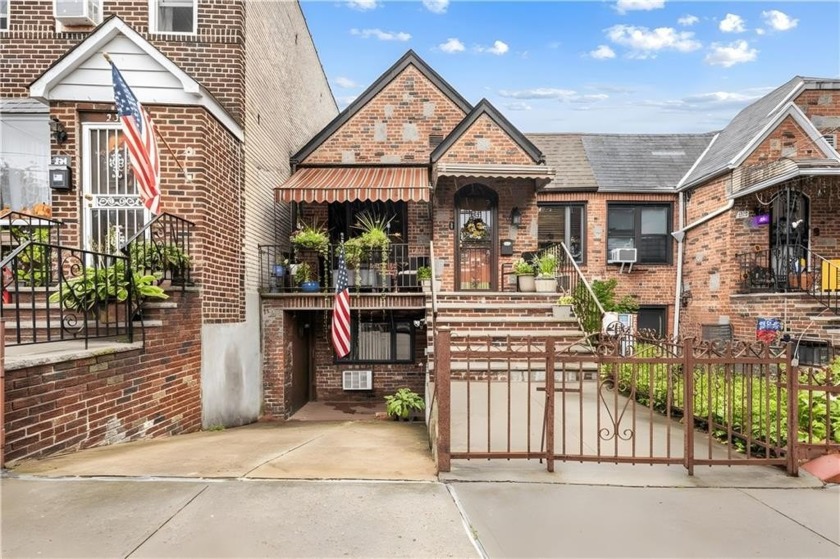 There's a certain kind of home that offers both comfort and - Beach Home for sale in Brooklyn, New York on Beachhouse.com