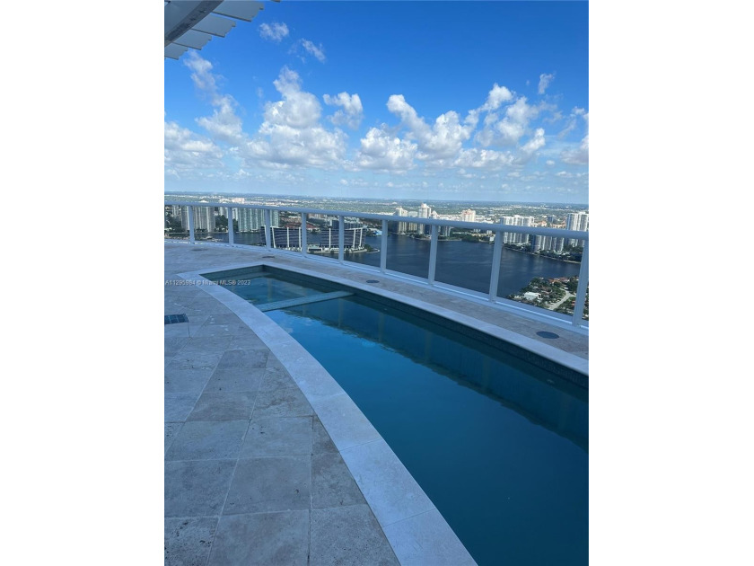 Totally remodeled. This fantastic PH on the 55th floor has a - Beach Condo for sale in Sunny  Isles  Beach, Florida on Beachhouse.com