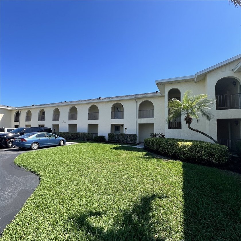 BEAUTIFUL 2 BEDROOM, 2 BATHROOM GROUND FLOOR CONDO IN TREASURE - Beach Condo for sale in Vero Beach, Florida on Beachhouse.com