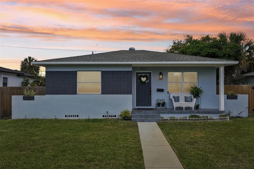 PRICE IMPROVEMENT! Seller has adjusted pricing for immediate - Beach Home for sale in St. Petersburg, Florida on Beachhouse.com