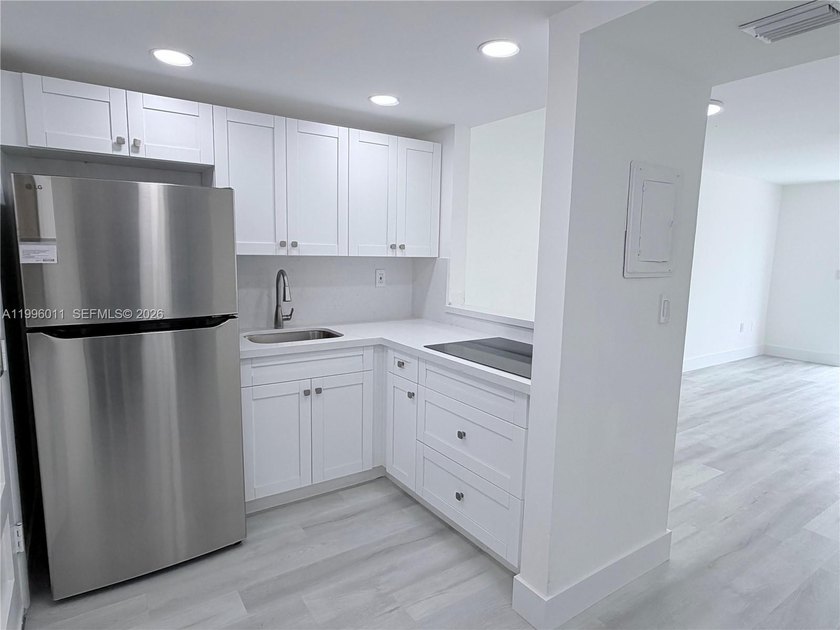 Point East Condominium is 55+ community located in Aventura - Beach Condo for sale in Aventura, Florida on Beachhouse.com