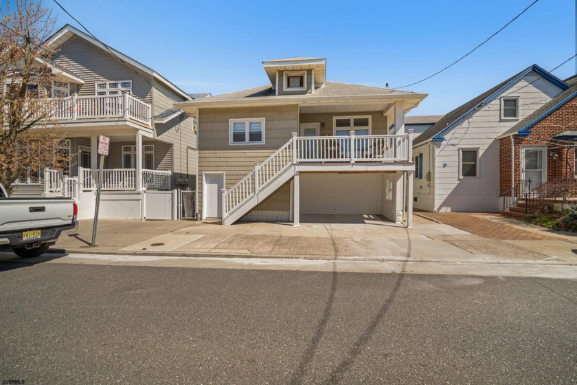 Rare Duplex in the south side. Only 1 Block to the beach...Very - Beach Townhome/Townhouse for sale in Ventnor, New Jersey on Beachhouse.com