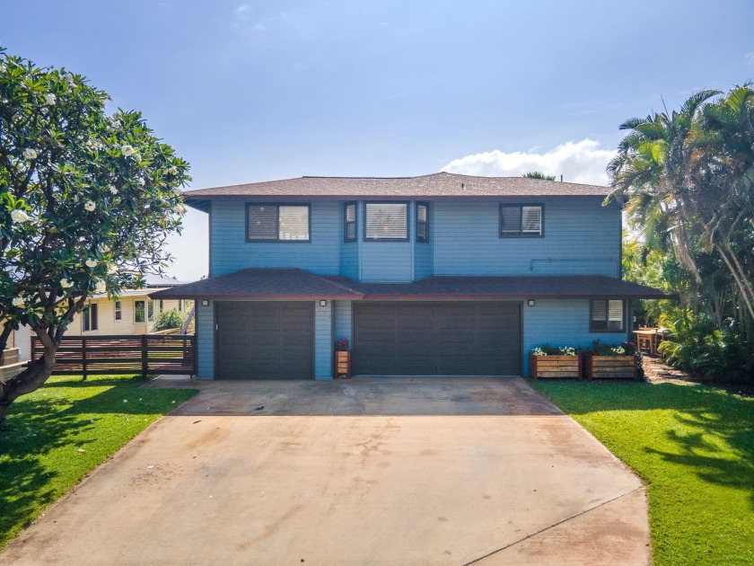 A beautiful two-story home with a 2/2 upstairs and a 1/1 - Beach Home for sale in Kihei, Hawaii on Beachhouse.com