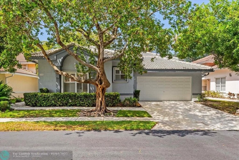 Price Improvement! Don't miss this house! With 2,100 sq. ft. of - Beach Home for sale in Margate, Florida on Beachhouse.com