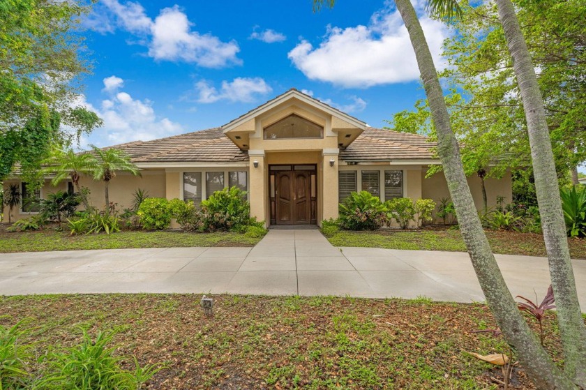 Experience the best of South Florida living in this spacious - Beach Home for sale in West Palm Beach, Florida on Beachhouse.com