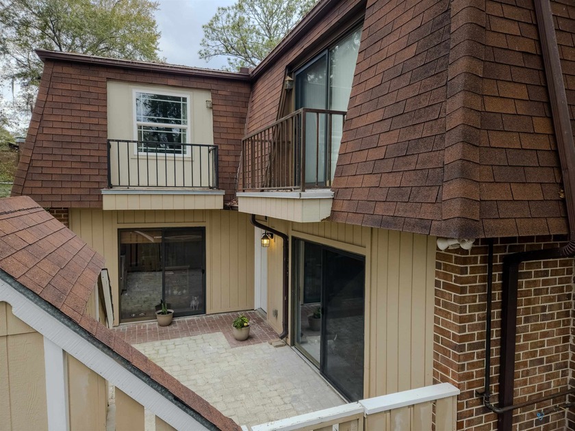 Welcome to this inviting 2-bedroom, 1.5-bath townhome that - Beach Townhome/Townhouse for sale in Tallahassee, Florida on Beachhouse.com