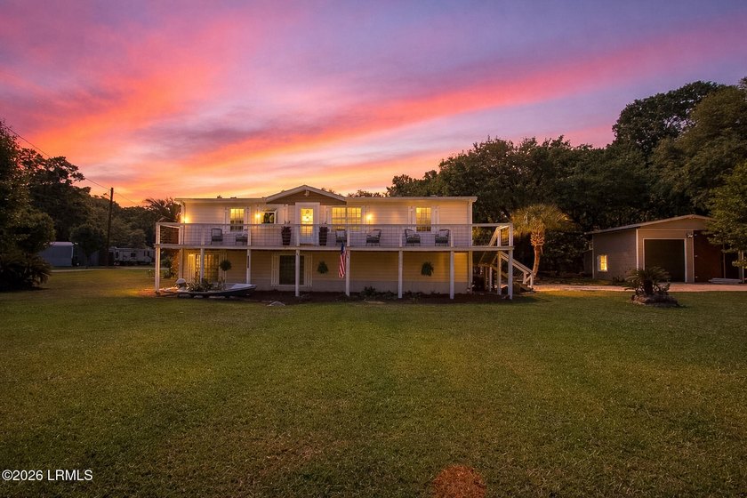 ***INVESTMENT OPPORTUNITY *** Discover a rare 5-acre family - Beach Home for sale in Beaufort, South Carolina on Beachhouse.com