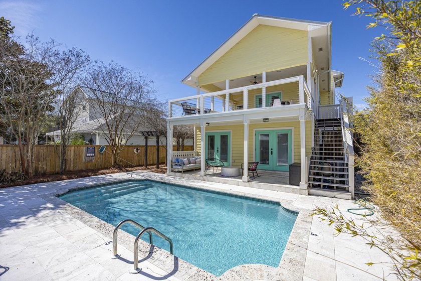 Nestled just one block from the sugar-white sands of Destin's - Beach Home for sale in Destin, Florida on Beachhouse.com