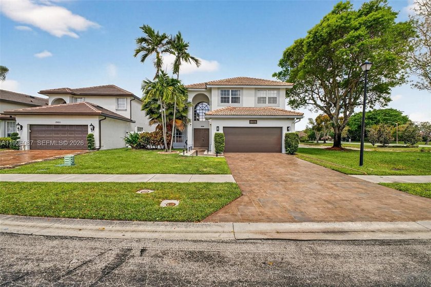 Beautifully updated 2-story home in Lakes at Boca Raton - Beach Home for sale in Boca Raton, Florida on Beachhouse.com