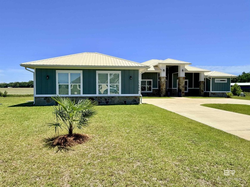 Welcome to your slice of peaceful country living in the highly - Beach Home for sale in Silverhill, Alabama on Beachhouse.com