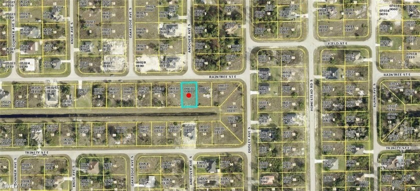 Excellent opportunity backed up to a canal and in an area with - Beach Lot for sale in Lehigh Acres, Florida on Beachhouse.com