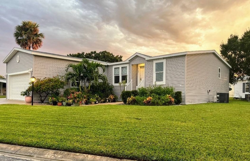 Spacious 2019 Palm Harbor home three bedrooms two bath with two - Beach Home for sale in Vero Beach, Florida on Beachhouse.com