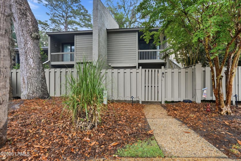 Rare Sailmaster 2 bedroom, 2 1/2 bath directly overlooking the - Beach Condo for sale in Hilton Head Island, South Carolina on Beachhouse.com