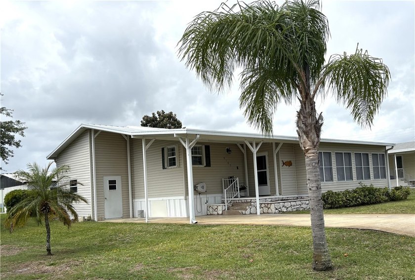 Beautifully maintained and move-in ready, this charming home in - Beach Home for sale in Sebastian, Florida on Beachhouse.com