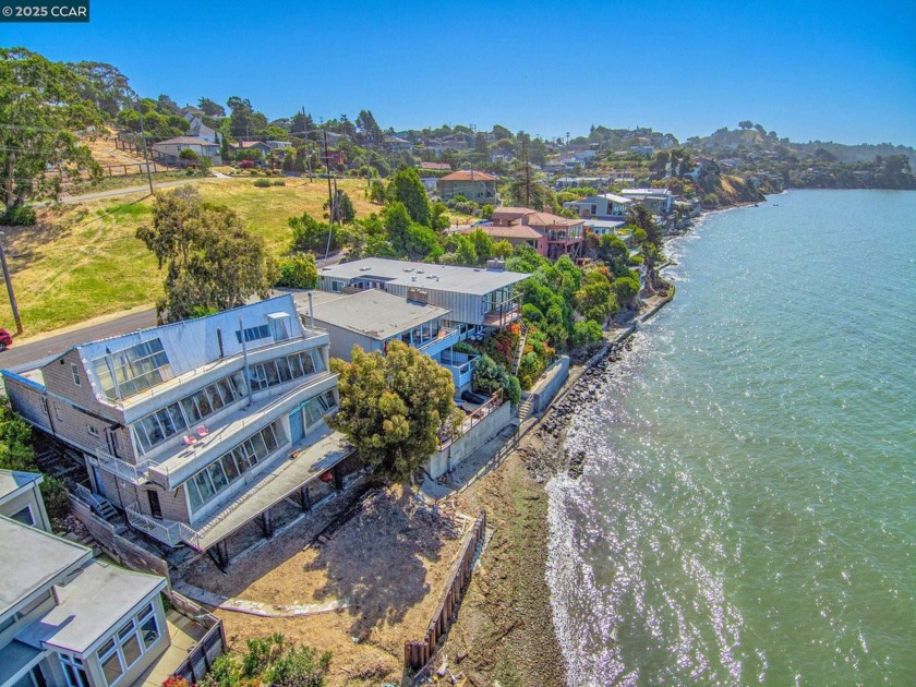 Bayfront Opportunity with Unmatched Views - Bring Your Vision to - Beach Home for sale in Richmond, California on Beachhouse.com