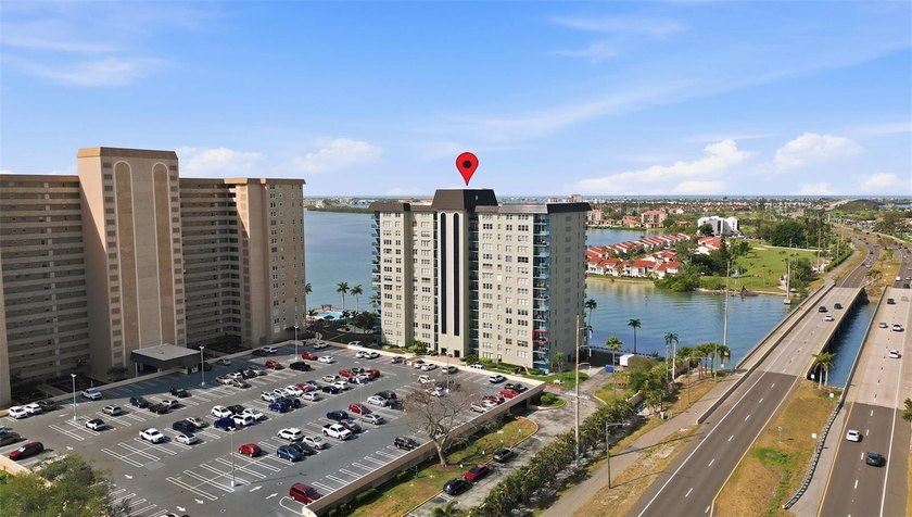 Welcome to your new updated coastal retreat at Point Brittany! - Beach Condo for sale in St. Petersburg, Florida on Beachhouse.com