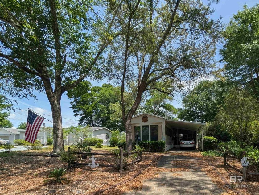 Furnished 2 bedroom, 2 bath park model home in Spanish Cove! - Beach Home for sale in Lillian, Alabama on Beachhouse.com