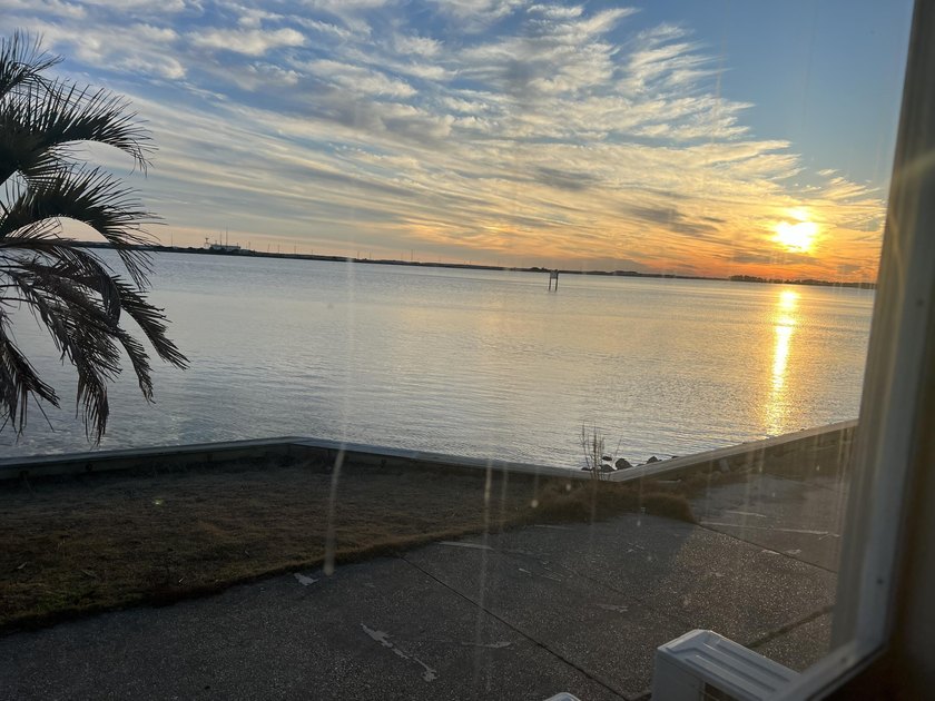 Prime Gulf-Front Office Space for Sale - Direct Beachfront on - Beach Condo for sale in Fort Walton Beach, Florida on Beachhouse.com