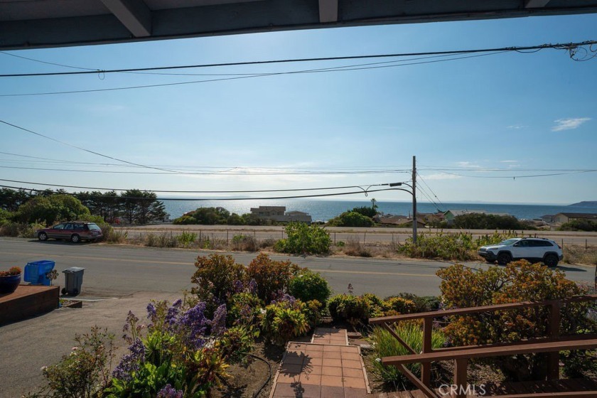 First time on the market.  Sweet beach cottage with possible - Beach Home for sale in Cayucos, California on Beachhouse.com