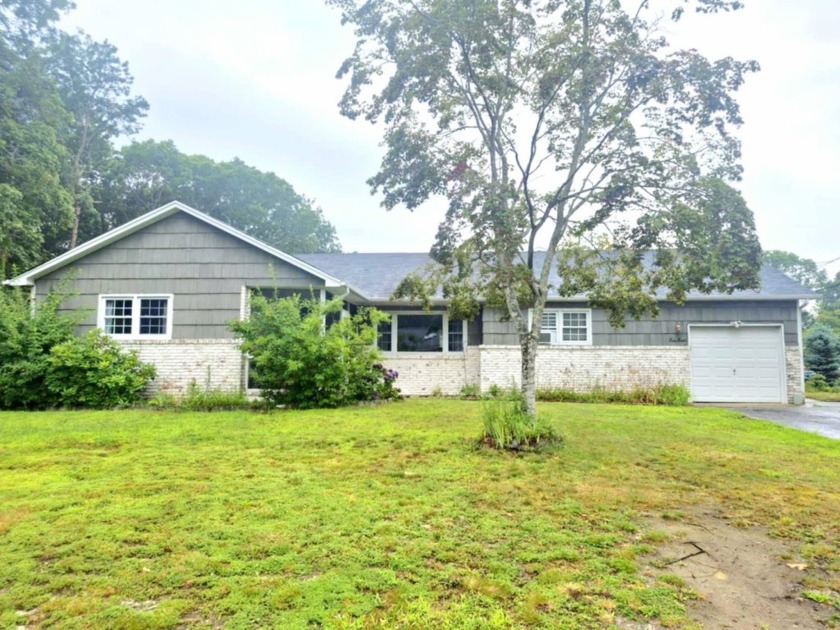 Excellent Condition Ranch Home located in Tangiers Section of - Beach Home for sale in Shirley, New York on Beachhouse.com