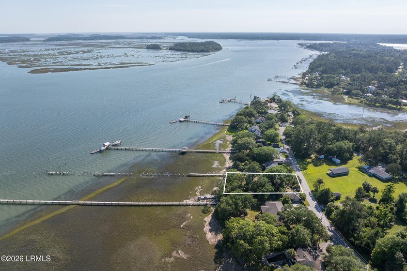 Deep dock permit approved by DHEC/OCRM is in hand! Seller will - Beach Home for sale in Bluffton, South Carolina on Beachhouse.com