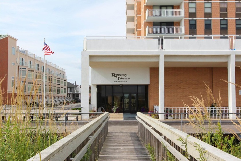 Imagine waking up to the peaceful sound of the ocean and - Beach Condo for sale in Ventnor, New Jersey on Beachhouse.com