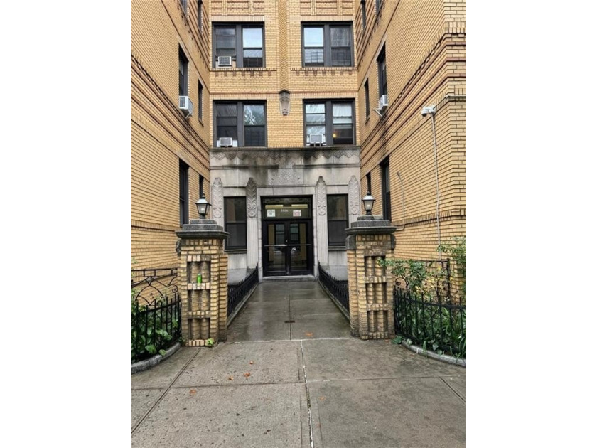 Midwood Location!!! One bedroom, one bathroom coop apartment - Beach Other for sale in Brooklyn, New York on Beachhouse.com