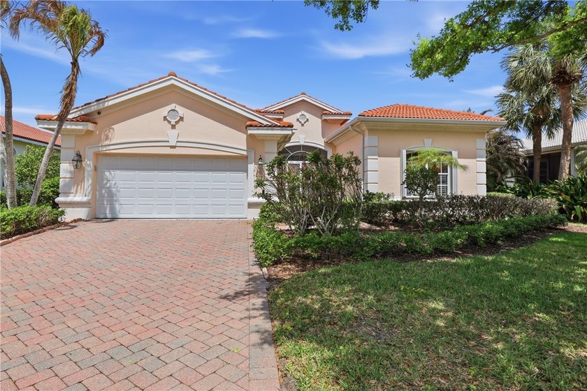 BRAND NEW ROOF COMING SOON! Lakefront beauty located in Island - Beach Home for sale in Vero Beach, Florida on Beachhouse.com