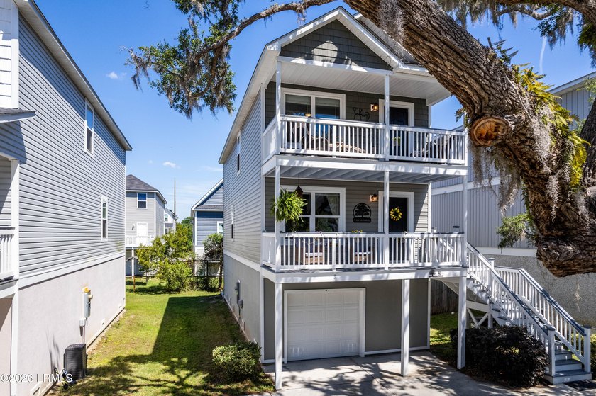 Welcome to easy coastal living in Tradewinds Plantation on - Beach Home for sale in Beaufort, South Carolina on Beachhouse.com