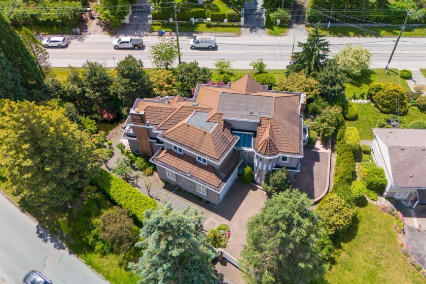 Immaculately maintained, architect designed grand & distinctive - Beach Home for sale in Vancouver,  on Beachhouse.com