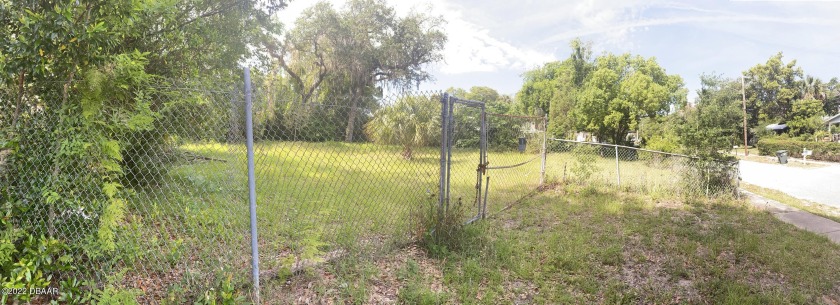 Oversized buildable lot (95x96) with utilities in place. Close - Beach Lot for sale in Daytona Beach, Florida on Beachhouse.com