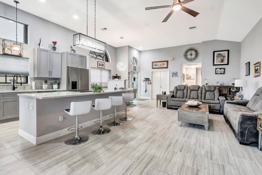 :Beautifully updated home centrally located that feels like a - Beach Home for sale in Delray Beach, Florida on Beachhouse.com