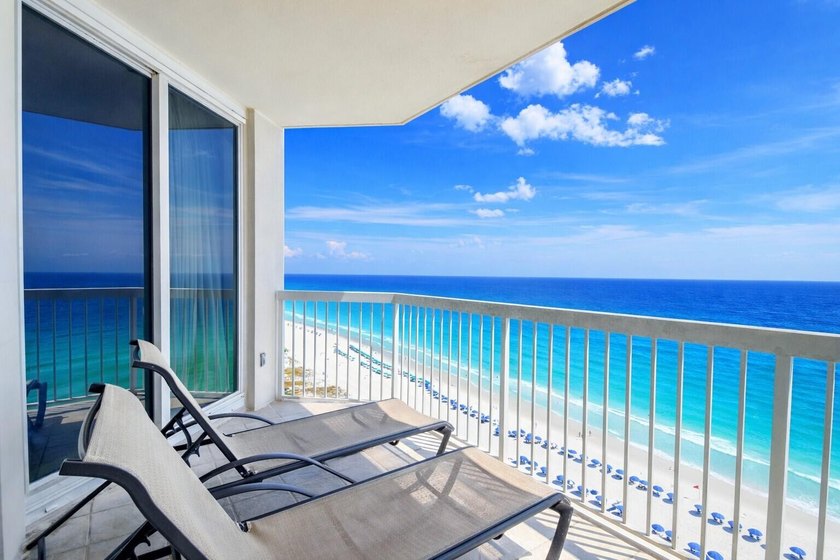 1502 W Silver Beach Towers. This 2-bedroom, 2-bath condominium - Beach Condo for sale in Destin, Florida on Beachhouse.com