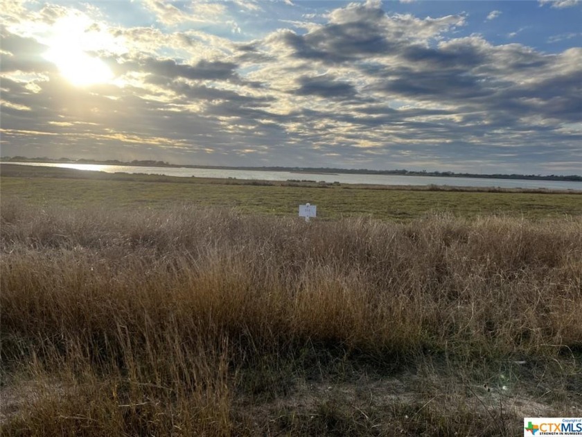 Waterfront lot in beautiful Redfish Retreat. This undeveloped - Beach Lot for sale in Port Lavaca, Texas on Beachhouse.com