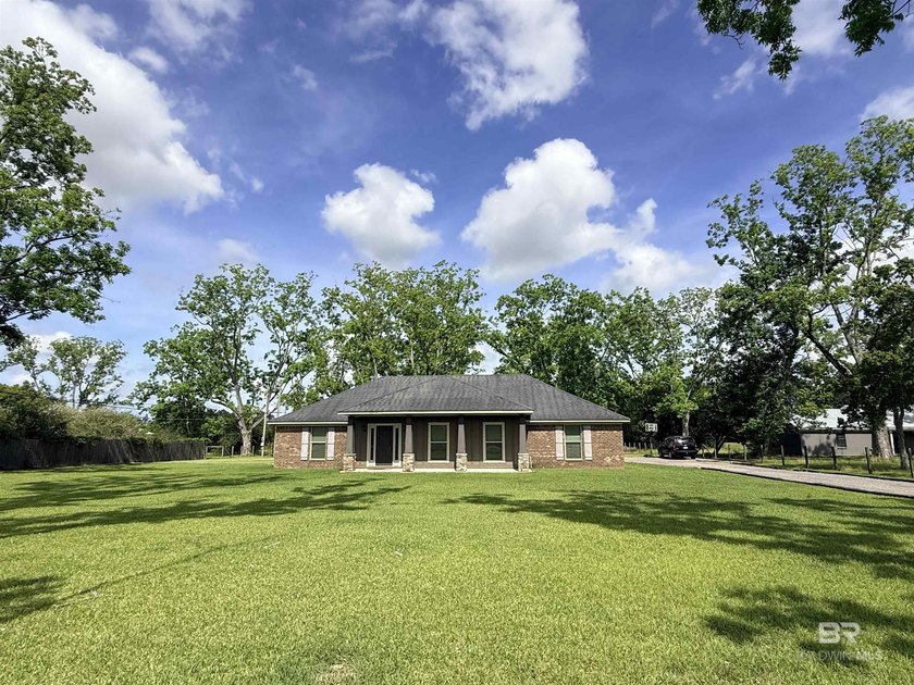 Nestled on a full acre in the heart of Foley, this charming 3 - Beach Home for sale in Foley, Alabama on Beachhouse.com