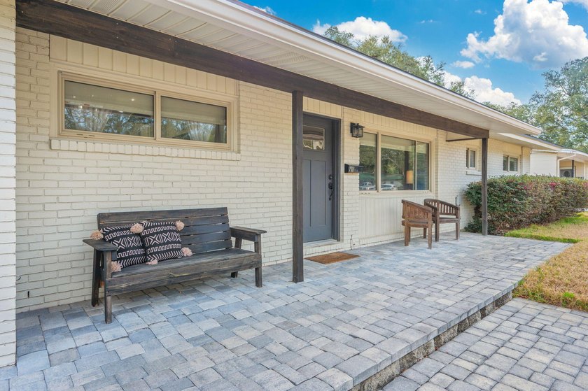 Back on the market no fault of the Seller! Nestled in the highly - Beach Home for sale in Fort Walton Beach, Florida on Beachhouse.com