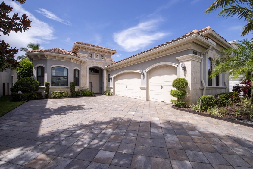 Beautiful and alluring lake views from this upgraded - Beach Home for sale in Delray Beach, Florida on Beachhouse.com