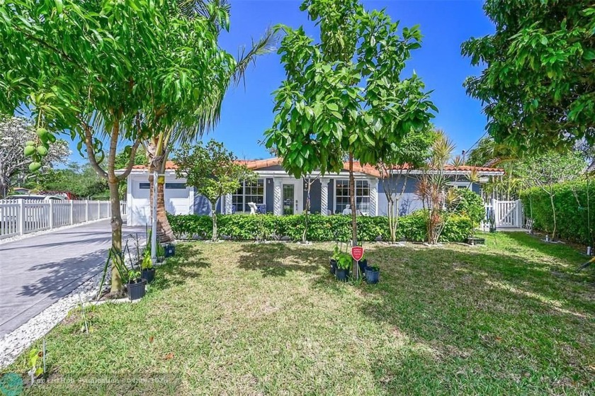 Beautifully updated waterfront home in the highly sought-after - Beach Home for sale in Fort Lauderdale, Florida on Beachhouse.com