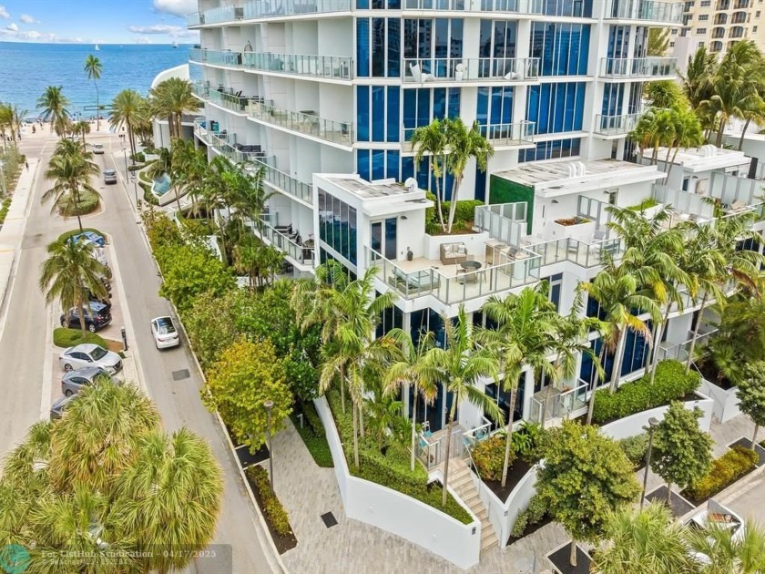 Rarely available corner townhome at Paramount Residences with - Beach Condo for sale in Fort Lauderdale, Florida on Beachhouse.com