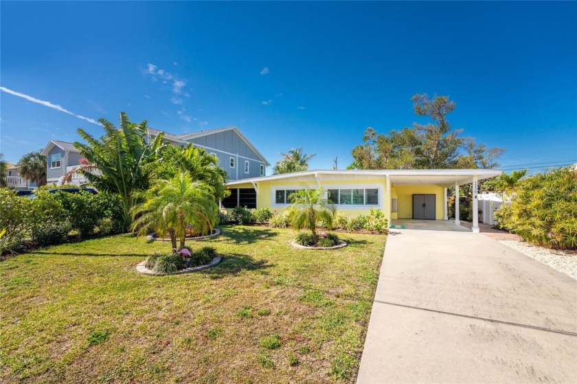 CUTEST.BUNGALOW.ON.MANASOTA.KEY!!!   Welcome to Island Life! - Beach Home for sale in Englewood, Florida on Beachhouse.com