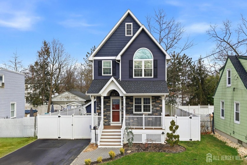 Move right into this show-stopping 3-bedroom, 3.5-bath home - Beach Home for sale in Old Bridge, New Jersey on Beachhouse.com