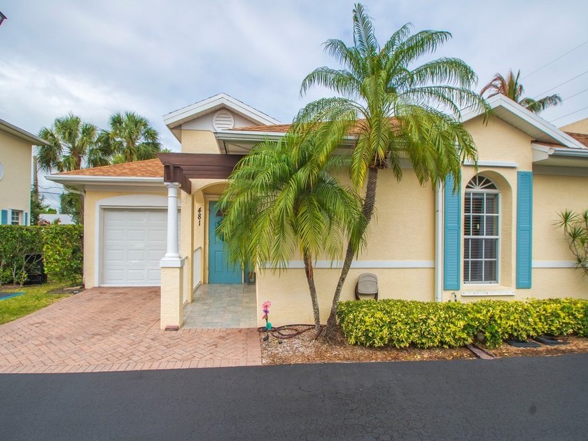 Discover your perfect home in this exceptional townhome boasting - Beach Townhome/Townhouse for sale in Vero Beach, Florida on Beachhouse.com