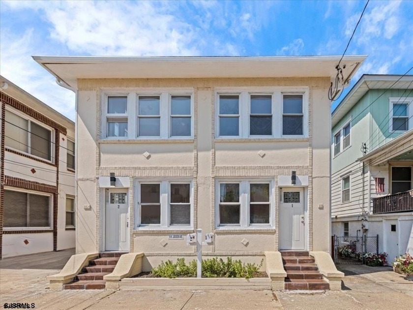 Legal duplex. Very large duplex just 5 minute from the beach and - Beach Townhome/Townhouse for sale in Ventnor, New Jersey on Beachhouse.com